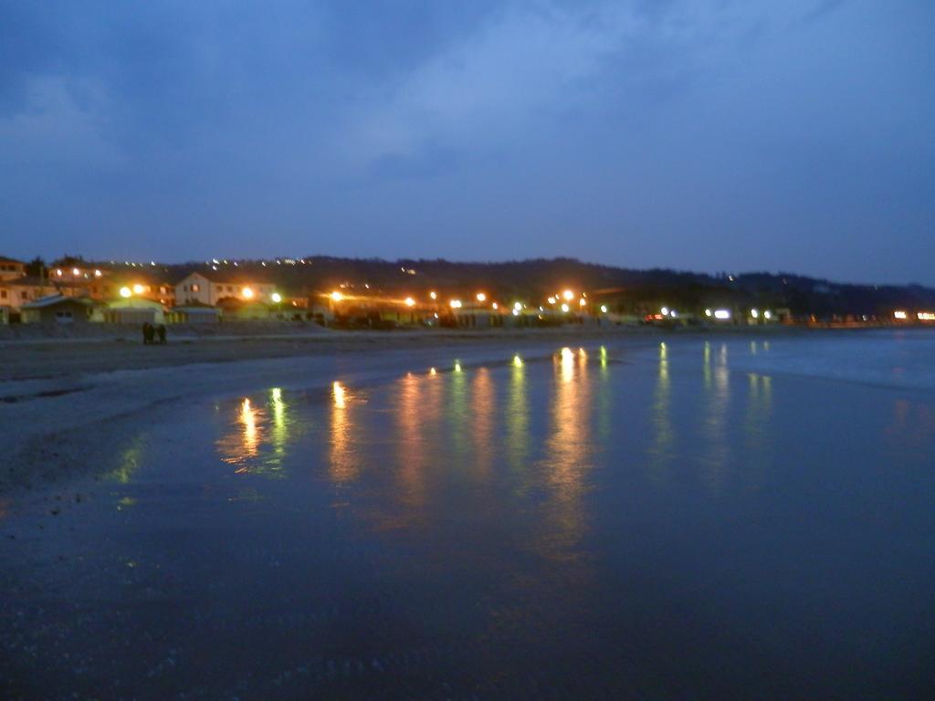 Hotel Ristorante Miramare Pesaro Bagian luar foto